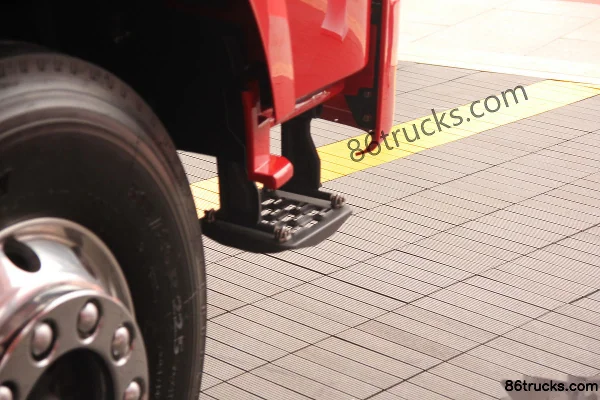 FAW Jiefang J6P Heavy Truck 350hp 6X4(10 wheels) 5.6m Dump Truck Chassis (3) | 86Trucks