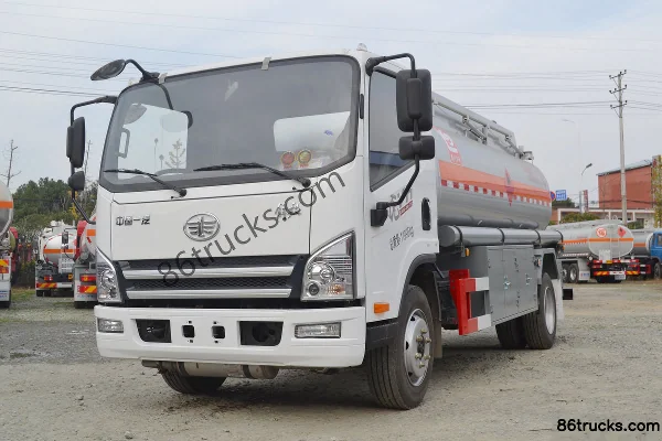 Runzhixing Runlizhi FAW Jiefang Chassis fuel tanker truck