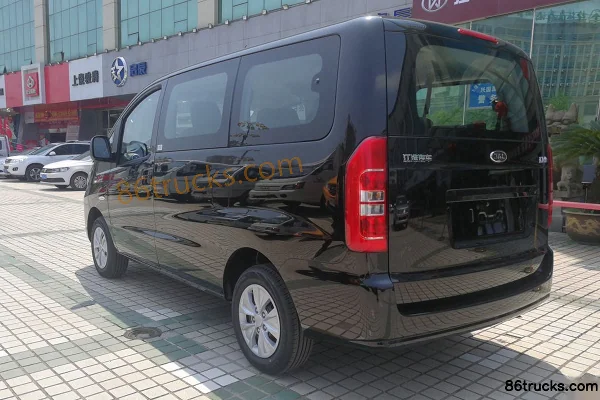 JAC Refine M3 Luxury Intelligent 120hp 7-Seater 1.6T MPV Exterior (3) | 86Trucks