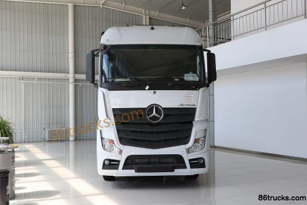 Mercedes-Benz New Actros Heavy Truck 420 hp 6X4(10 wheels) Highway Tractor Truck (Model 2642) Exterior (2) | 86Trucks