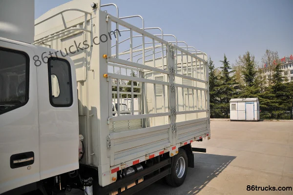 JAC Shuailing Q6 Mountain Edition 141hp 4X2(6 wheels) 3.85m Semi-row Stake Light Truck Body (1) | 86Trucks