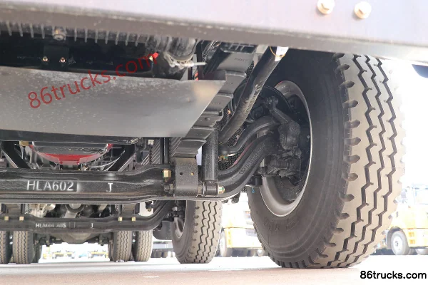 Hualing Star 400hp 8X4(12 wheels) Truck Mounted Crane Chassis (3) | 86Trucks