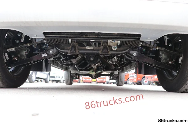Dongfeng K05S version pratique 88 ch 5 places fourgon 1,2 L Châssis (1) | 86Trucks