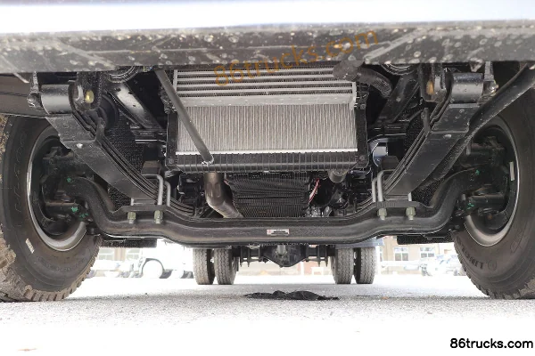 Foton Aumark S3 Express Edition 156hp 4X2(6 wheels) 5.25m Semi-Wing Flatbed Cargo Truck Chassis (1) | 86Trucks