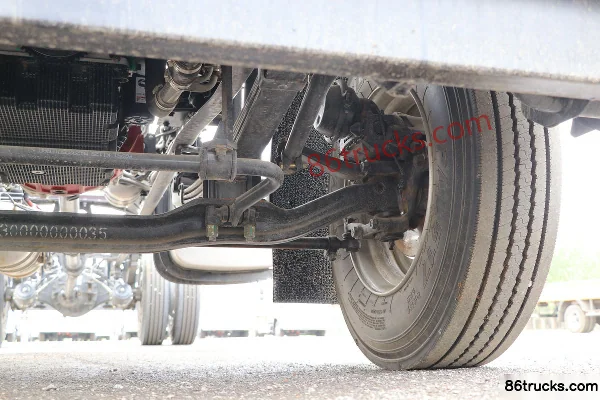 Foton Auhang R Series 220 hp 4X2(6 wheels) 7.8m Van Cargo Truck (China VI) Chassis (3) | 86Trucks