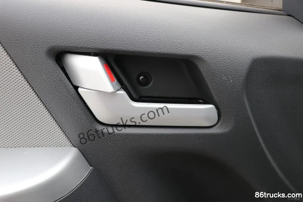 Foton Commercial Vehicle Fenjing G9 2021 Commercial Edition 160hp 2.4L Gasoline 9-seat Long Wheelbase High Roof Business Vehicle (China VI)