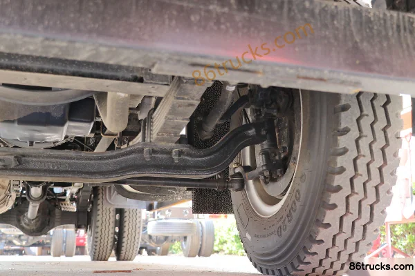 FAW Jiefang Qingdao Long V Medium Truck 180 hp 4X2(6 wheels) 6.75m flatbed cargo truck Chassis (3) | 86Trucks