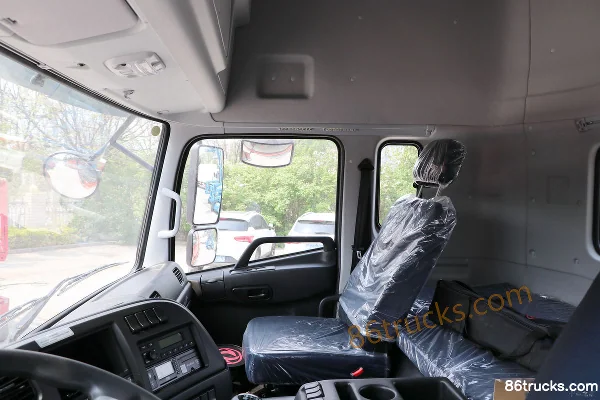 Dongfeng Commercial Vehicle Tianlong VL Heavy Truck 300hp 4X2(6 wheels) Tractor Truck (China VI) (Flat Top) Cab (3) | 86Trucks