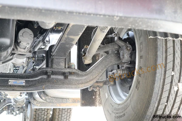 Dongfeng Commercial Vehicle Tianlong VL Heavy Truck 400 hp 6X4(10 wheels) Tractor Truck (Flat Top) (China VI) Chassis (3) | 86Trucks