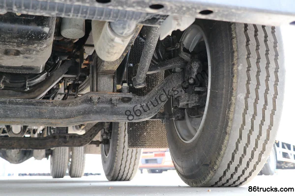 Dongfeng Commercial Vehicle Tianjin KR 260hp 6X2(8 wheels) 7.7m drop-side cargo truck Chassis (3) | 86Trucks