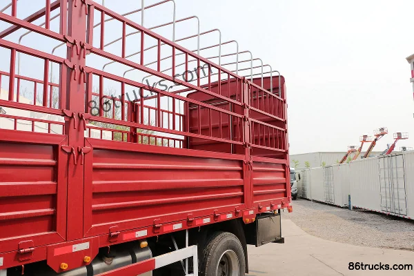 Dongfeng Commercial Vehicle Tianjin KR 260hp 6X2(8 wheels) 7.7m drop-side cargo truck Body (3) | 86Trucks