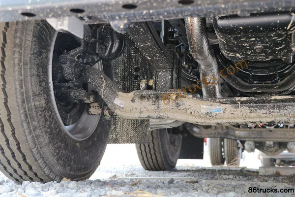 Dongfeng Commercial Vehicle Tianjin KR Medium Truck 245hp 6X2(8 wheels) 9.8m Cargo Truck Chassis (2) | 86Trucks