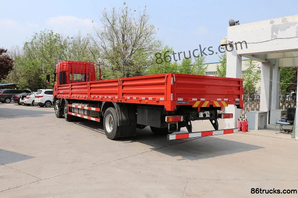 Dongfeng Commercial Vehicle Tianjin KR Medium Truck 245hp 6X2(8 wheels) 9.8m Cargo Truck Body (2) | 86Trucks