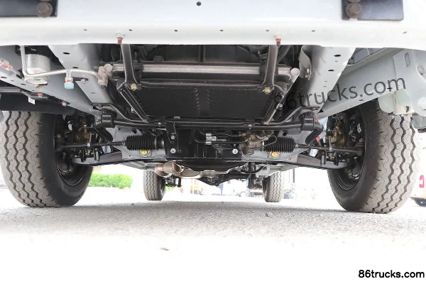 Jinbei Haishi L 2016 Leading 163hp 2.7L Commercial Van Chassis (3) | 86Trucks