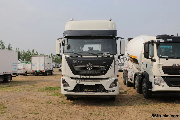 Dongfeng Commercial Vehicle Tianlong KL Comfort Edition 350hp 6X2(8 wheels) 7.7m Stake Truck (Flat Roof) Exterior (2) | 86Trucks