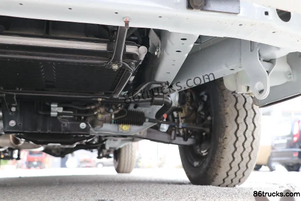 Jinbei Haishi L 2016 Luxury 139hp 2.4L Passenger Cargo Van Chassis (3) | 86Trucks