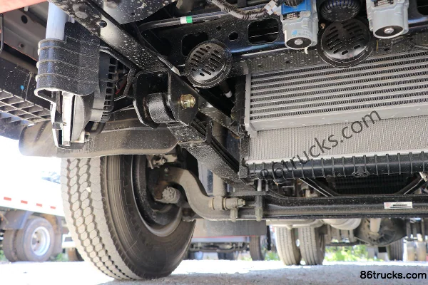 Foton Aoling Suyun 156 ch 4X2(6 roues) 4,17 m camion léger à ridelles simple cabine (China VI) Châssis (2) | 86Trucks