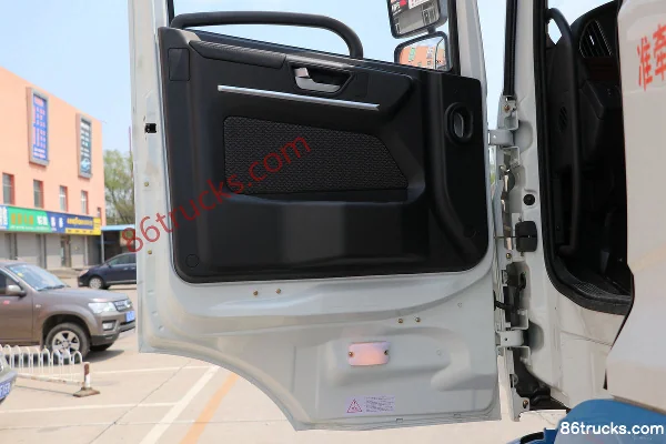 Hualing Hanma H7 Heavy Truck 6X4(10 wheels) Electric Tractor Truck 281.46 kWh Cab (3) | 86Trucks