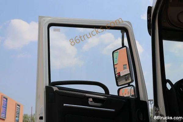 Hualing Hanma H7 Heavy Truck 6X4(10 wheels) Electric Tractor Truck 281.46 kWh Cab (2) | 86Trucks
