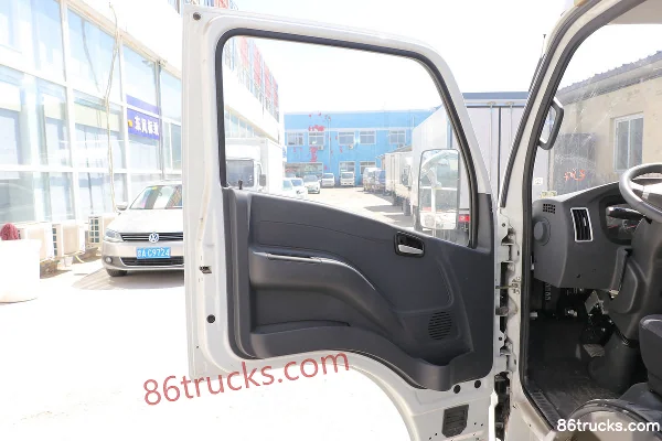 Yuejin Fuxing S50 1,5 L 113 ch 4X2(6 roues) 3,62 m petit camion fourgon monoplace Cabine (1) | 86Trucks