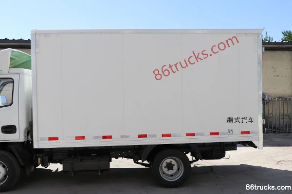 Yuejin Fuxing S50 1,5 L 113 ch 4X2(6 roues) 3,62 m petit camion fourgon monoplace Carrosserie (1) | 86Trucks