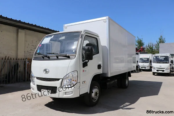 Yuejin Fuxing S70 modèle 2019 113 ch 4X2(6 roues) petit camion fourgon à cabine simple 3,62 m (China VI) Extérieur (3) | 86Trucks