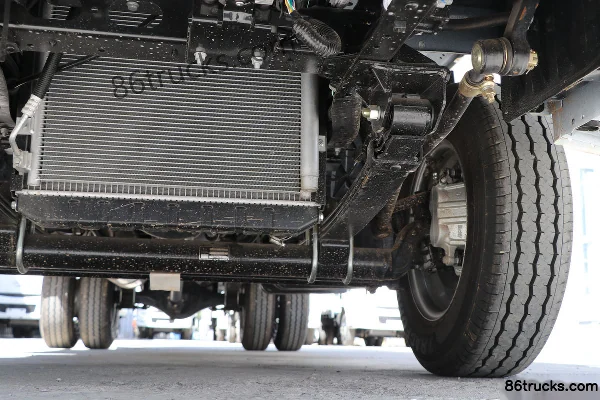 Yuejin Fuxing S70 modèle 2019 113 ch 4X2(6 roues) petit camion fourgon à cabine simple 3,62 m (China VI) Châssis (3) | 86Trucks