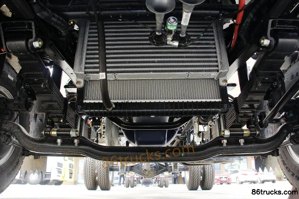 Sinotruk HOWO Wang 130 ch 4X2(6 roues) 4,15 m fourgon simple cabine camion léger (China VI) Châssis (1) | 86Trucks