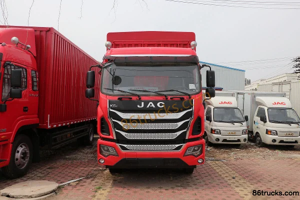 JAC Gallop K6L II Medium Truck 200 hp 4X2(6 wheels) 6.8m Stake Truck Exterior (2) | 86Trucks