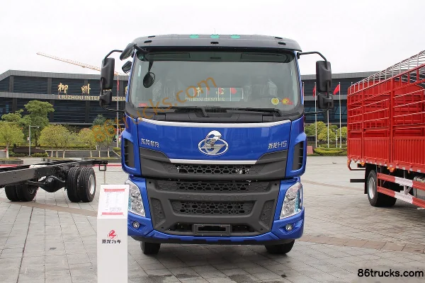 Chufei Chufei Dongfeng Liuqi chassis liquid transport truck