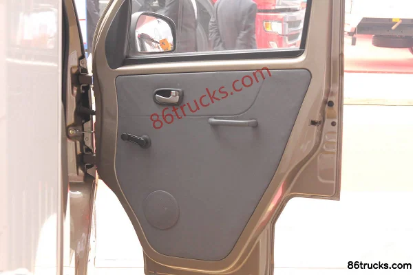 FAW Jilin Jiabao T80 1.3L 88hp 4X2(6 wheels) Gasoline Single Row Box Mini Truck Cab (2) | 86Trucks