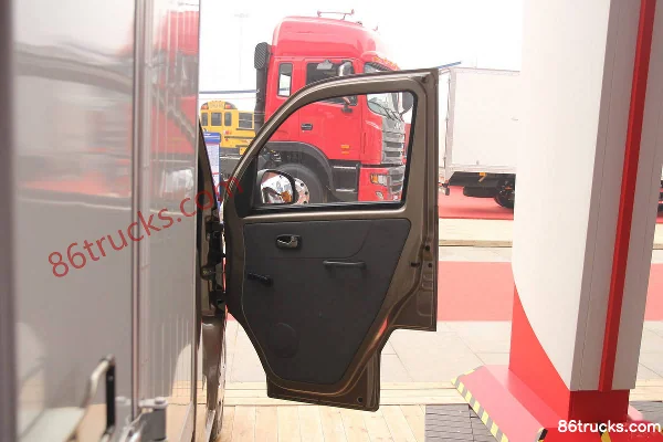 FAW Jilin Jiabao T80 1.3L 88hp 4X2(6 wheels) Gasoline Single Row Box Mini Truck Cab (1) | 86Trucks