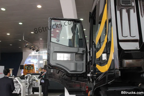 Hongyan Genlyon S100 Heavy Truck 480 hp 6X4(10 wheels) Tractor Truck (SAIC Fiat Powertrain Hongyan C13) Cab (1) | 86Trucks