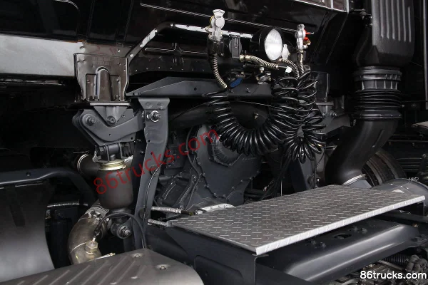 Hongyan Genlyon S100 Heavy Truck 480 hp 6X4(10 wheels) Tractor Truck (SAIC Fiat Powertrain Hongyan C13) Chassis (3) | 86Trucks