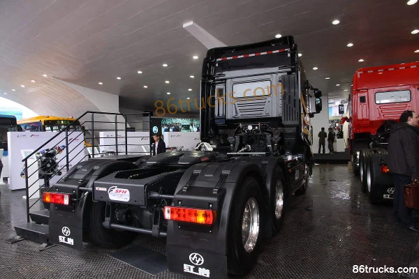 Hongyan Genlyon S100 Heavy Truck 480 hp 6X4(10 wheels) Tractor Truck (SAIC Fiat Powertrain Hongyan C13) Exterior (3) | 86Trucks