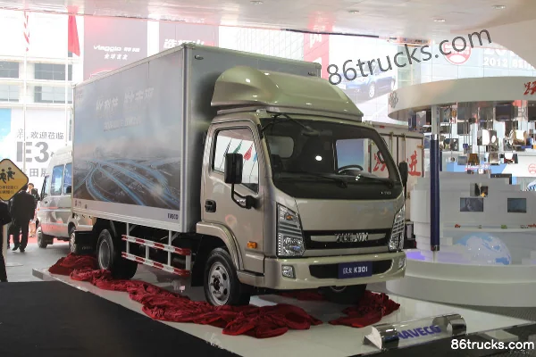 Yuejin Ouka K301-33 125 ch 4X2(6 roues) camion léger fourgon 4,2 m cabine simple Extérieur (3) | 86Trucks