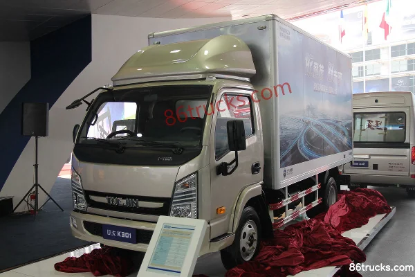 Yuejin Ouka K301-33 125 ch 4X2(6 roues) camion léger fourgon 4,2 m cabine simple Extérieur (2) | 86Trucks