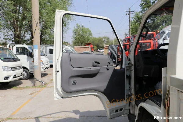 JMC Shunda narrow body 116ch 4X2(6 roues) 4.22m single-row camion porteur à ridelles Cabine (1) | 86Trucks