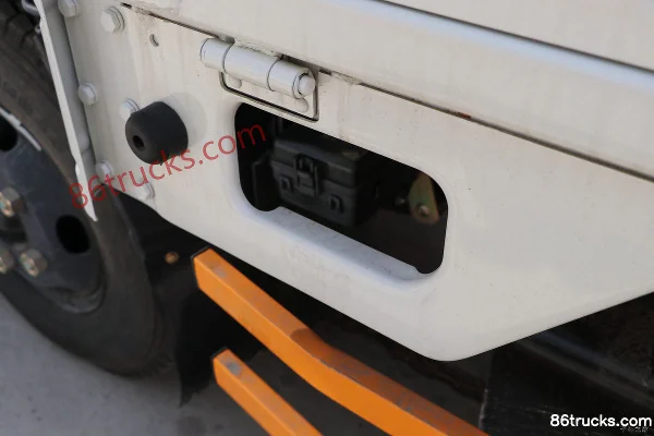 JMC Shunda narrow body 116ch 4X2(6 roues) 4.22m single-row camion porteur à ridelles Carrosserie (2) | 86Trucks