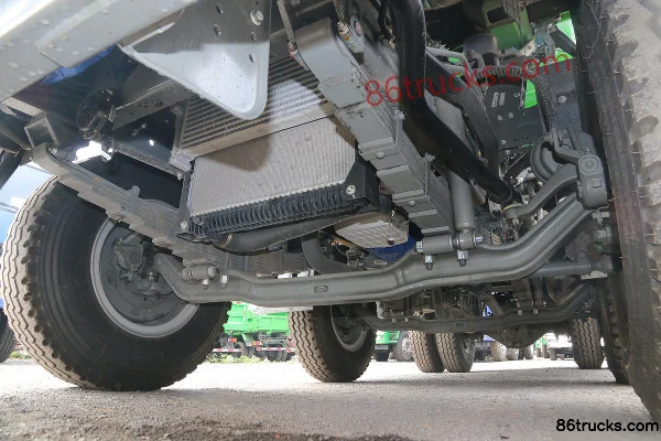 Sinotruk Lishi 220hp 6X2(8 wheels) 6m dump truck (China VI)(hydraulic retarder) Chassis (3) | 86Trucks