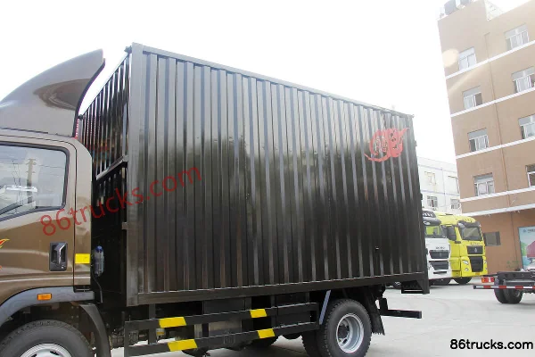 Sinotruk HOWO Tongshuai 120hp 4X2(6 wheels) 4.15m single-row box light truck Body (1) | 86Trucks