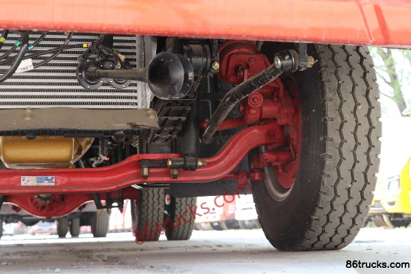 Dongfeng Duolika D6-L 140hp 4X2(6 wheels) 4.2m single-row guardrail light truck (China VI) Chassis (3) | 86Trucks