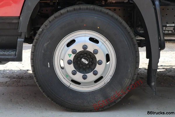 Foton Auhang R Series 190 hp 4X2(6 wheels) 8.1m Van Cargo Truck (8-speed) (China VI) Chassis (1) | 86Trucks