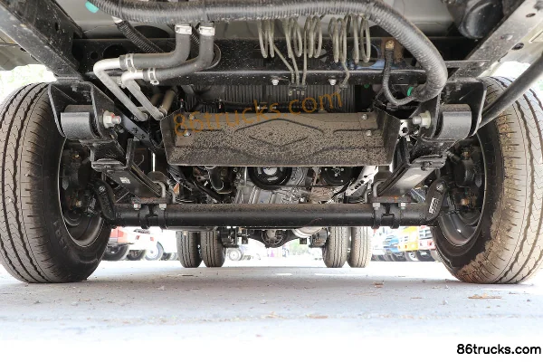 Foton Xiangling M1 1.5L 112 ch 4X2(6 roues) essence camion frigorifique 3,12 m Châssis (1) | 86Trucks