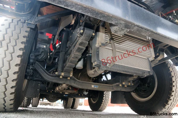 SHACMAN Commercial Vehicle Xuande X6 245 hp 6X2(8 wheels) 4.3m dump truck (mid-lift axle) Chassis (2) | 86Trucks