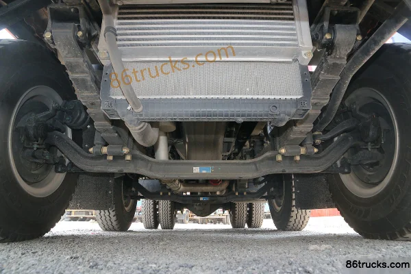 SHACMAN Commercial Vehicle Xuande X6 245 hp 6X2(8 wheels) 4.3m dump truck (mid-lift axle) Chassis (1) | 86Trucks
