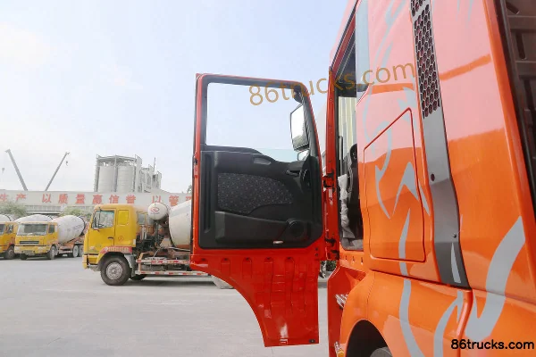 Sinotruk Sitrak G7 heavy truck 540 hp 6X4(10 wheels) tractor truck (16-speed) Cab (1) | 86Trucks