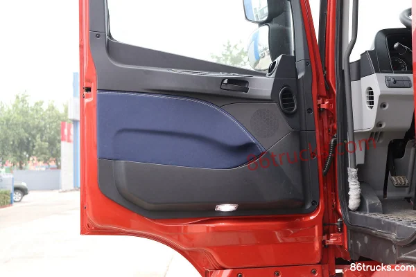 Foton AumanGTL 6 Series Heavy Truck 280 hp 6X2(8 wheels) 9.45m Refrigerated Truck (8-speed) Cab (2) | 86Trucks