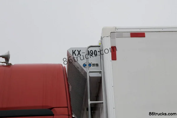 Foton AumanGTL 6 Series Heavy Truck 280 hp 6X2(8 wheels) 9.45m Refrigerated Truck (8-speed) Body (1) | 86Trucks