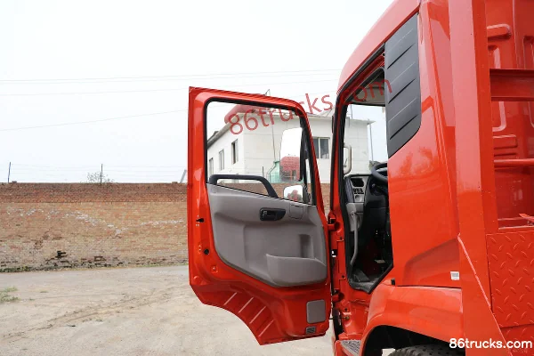 Dongfeng Commercial Vehicle Tianjin VR 180 ch 4X2(6 roues) camion plateau Cabine (1) | 86Trucks